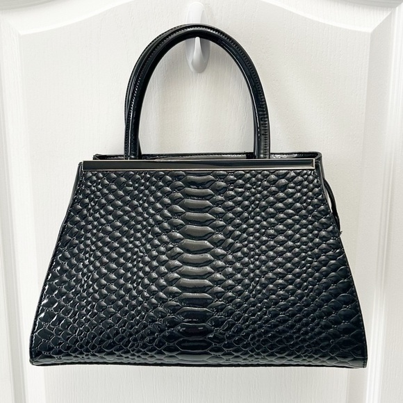 Elegant Black Textured Handbag Purse Structured Shoulder Bag Patent Faux Leather - Picture 7 of 16